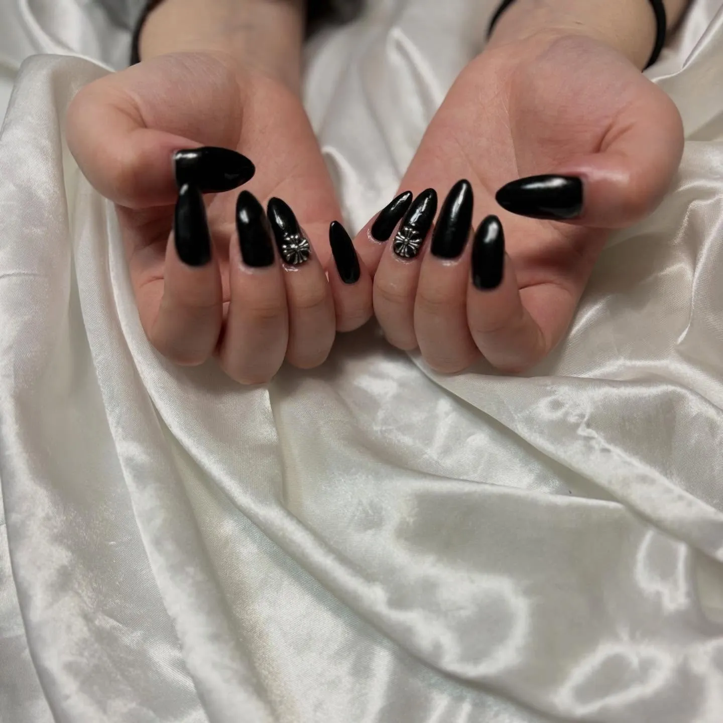 ブラックネイル